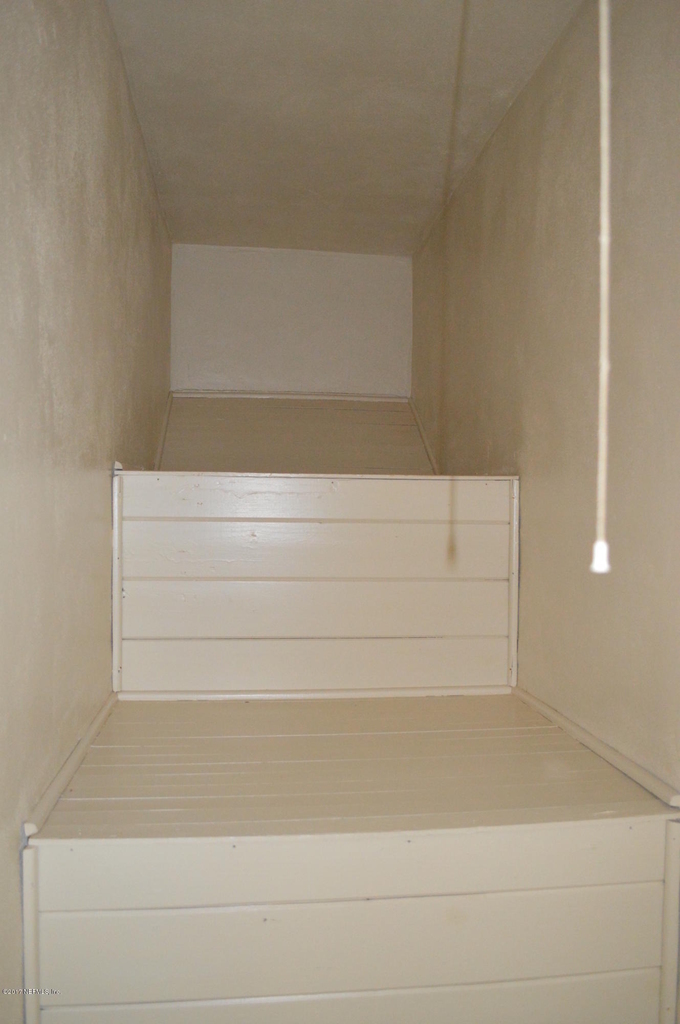 801 Acosta Street - Photo 20