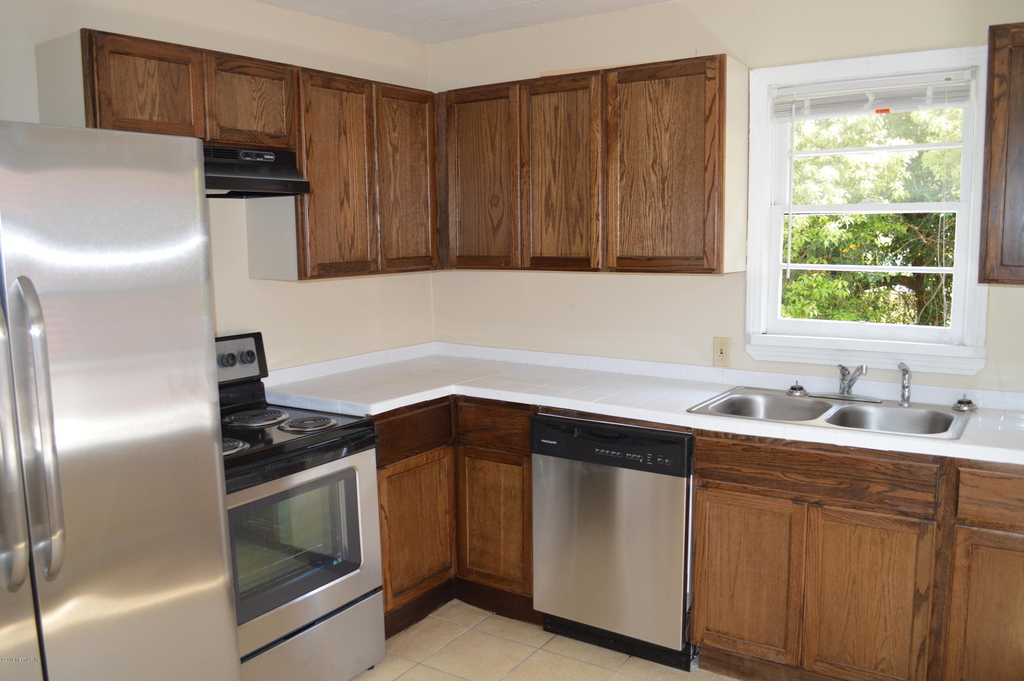 801 Acosta Street - Photo 8