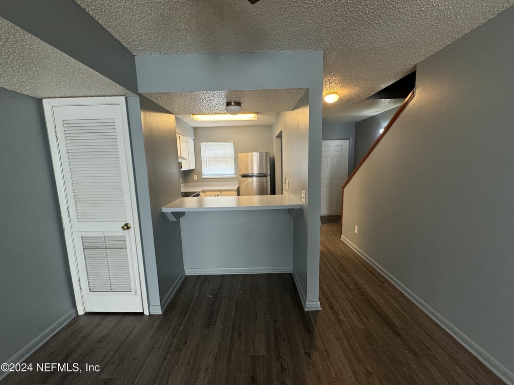 1357 Kingsley Avenue - Photo 7
