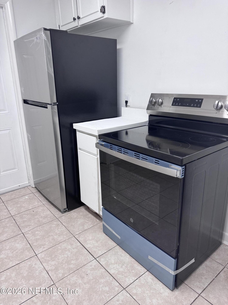 6124 Sudbury Avenue - Photo 4