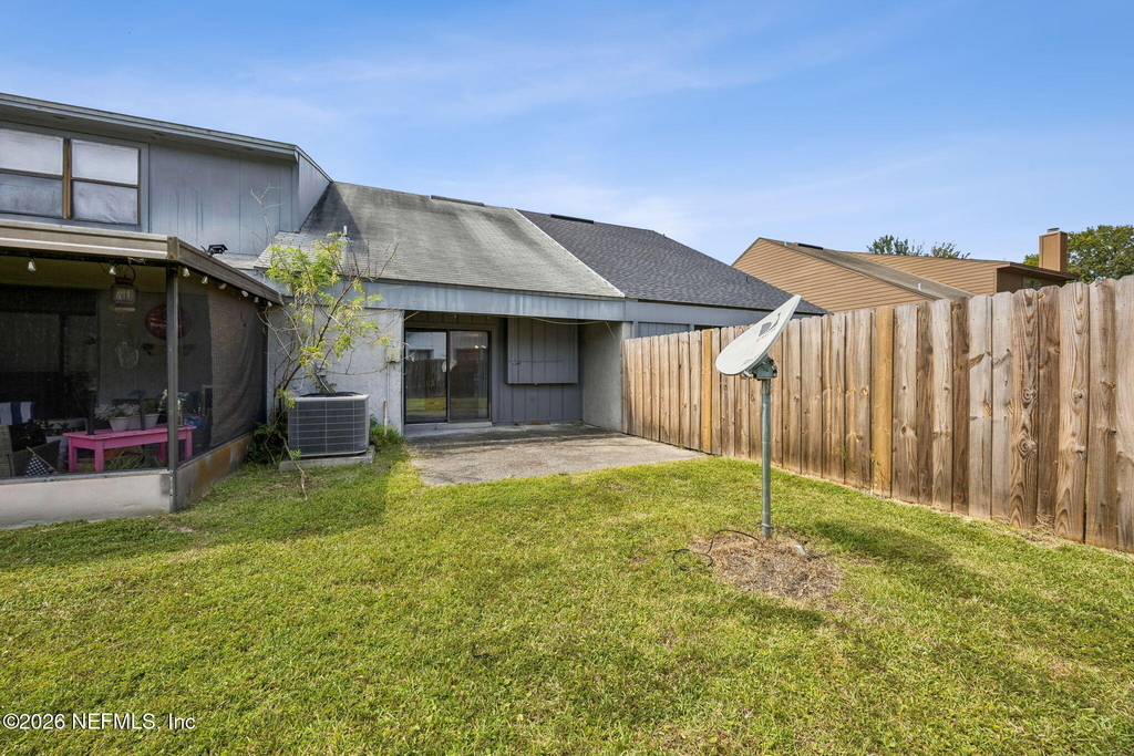 8745 Whispering Pines Drive - Photo 23