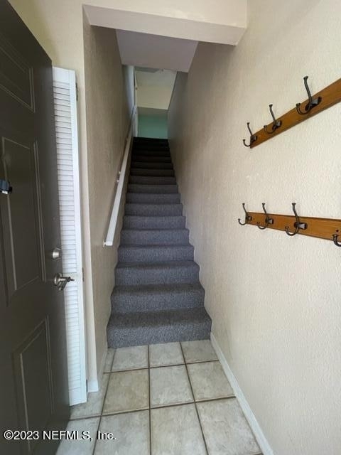 13703 Richmond Park Drive N - Photo 4