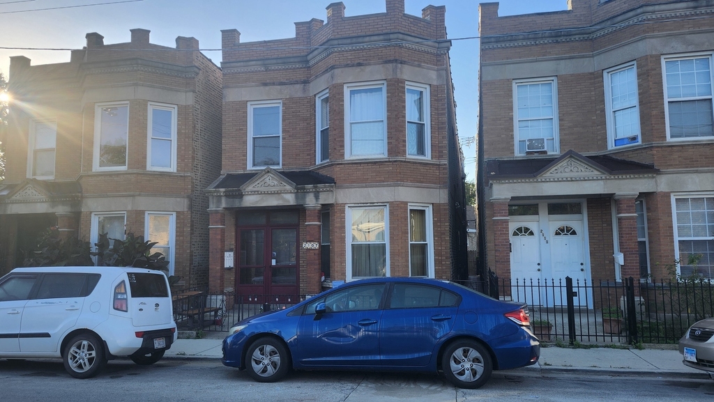 2107 W Coulter Street - Photo 0