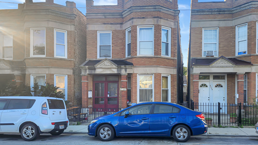 2107 W Coulter Street - Photo 0