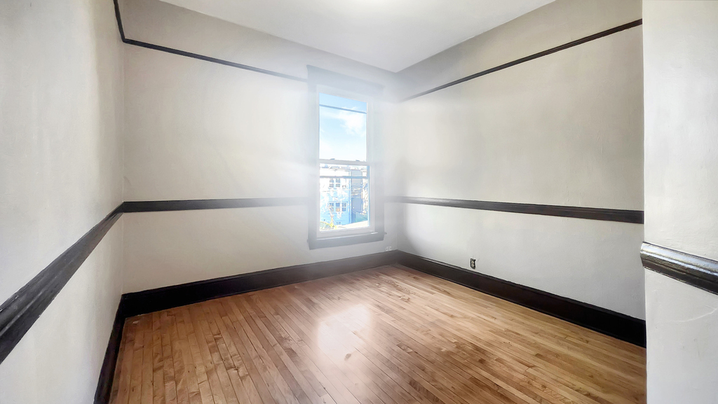 2333 S Lawndale Avenue - Photo 23