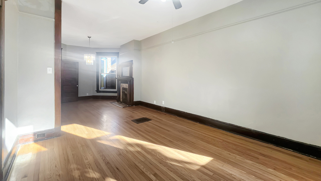 2333 S Lawndale Avenue - Photo 5