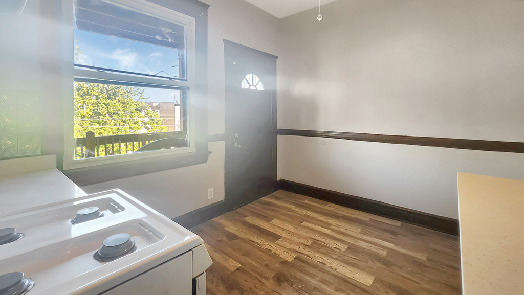 2333 S Lawndale Avenue - Photo 27