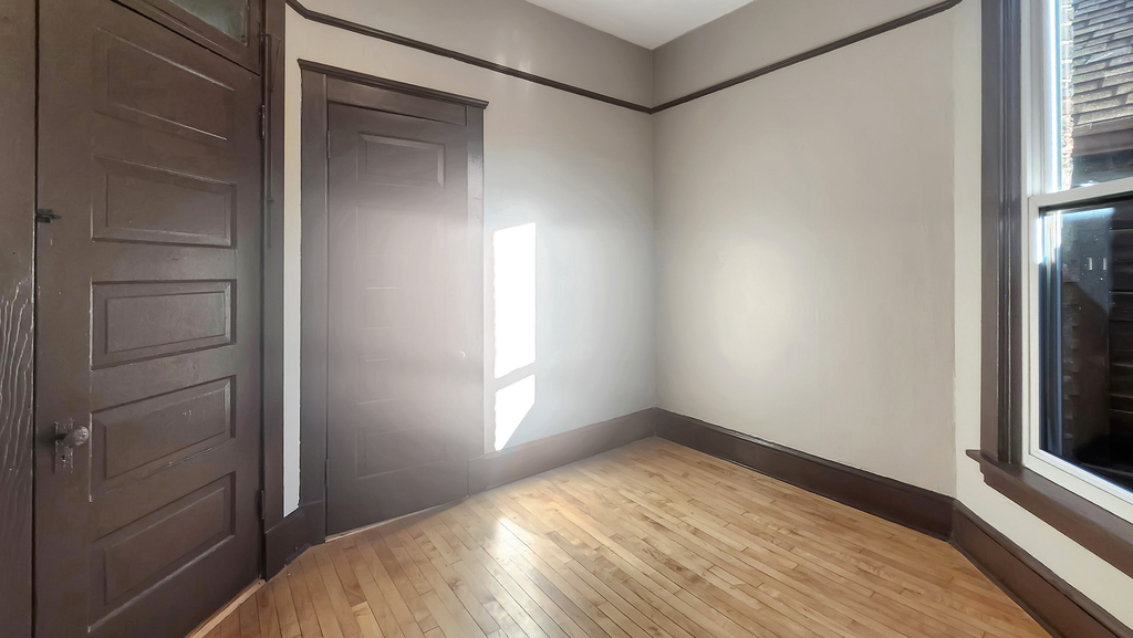 2333 S Lawndale Avenue - Photo 34