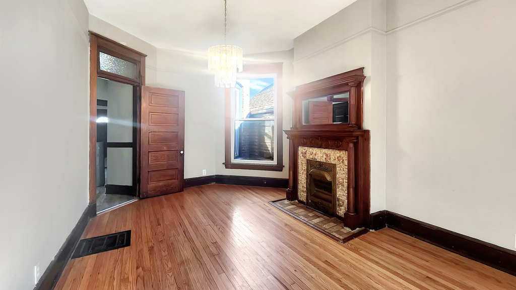 2333 S Lawndale Avenue - Photo 3