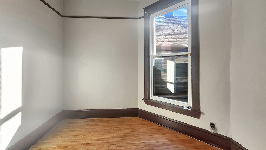 2333 S Lawndale Avenue - Photo 21