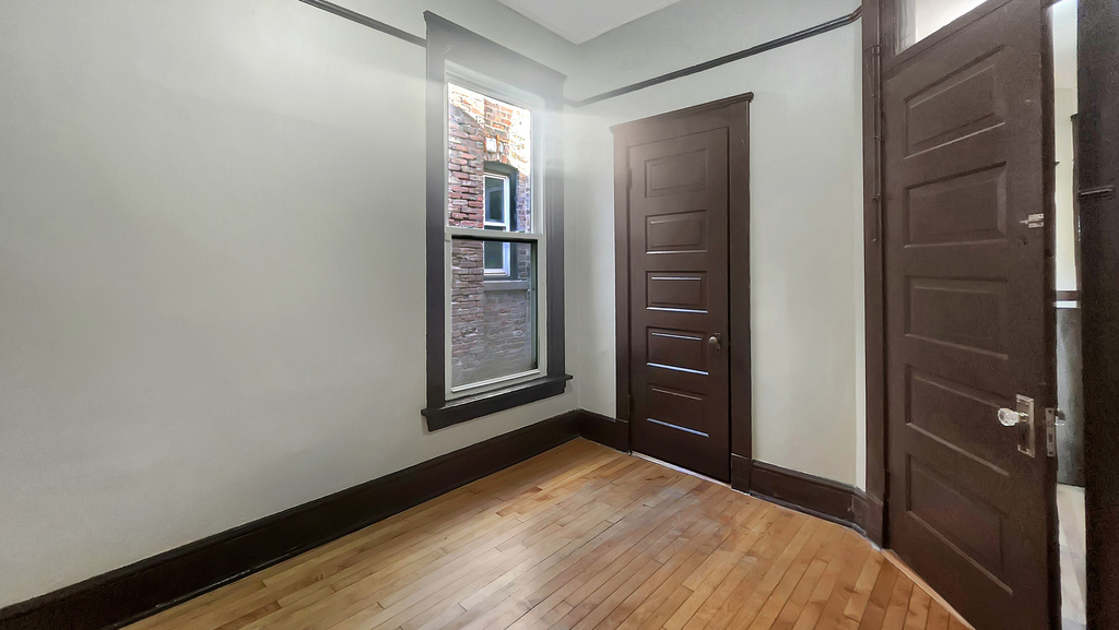 2333 S Lawndale Avenue - Photo 33