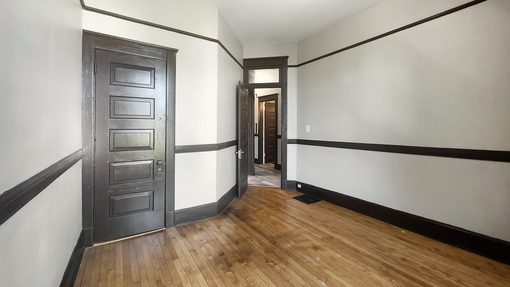 2333 S Lawndale Avenue - Photo 26
