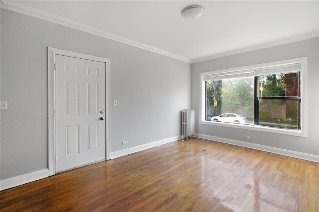 1940 E 73rd Street - Photo 8