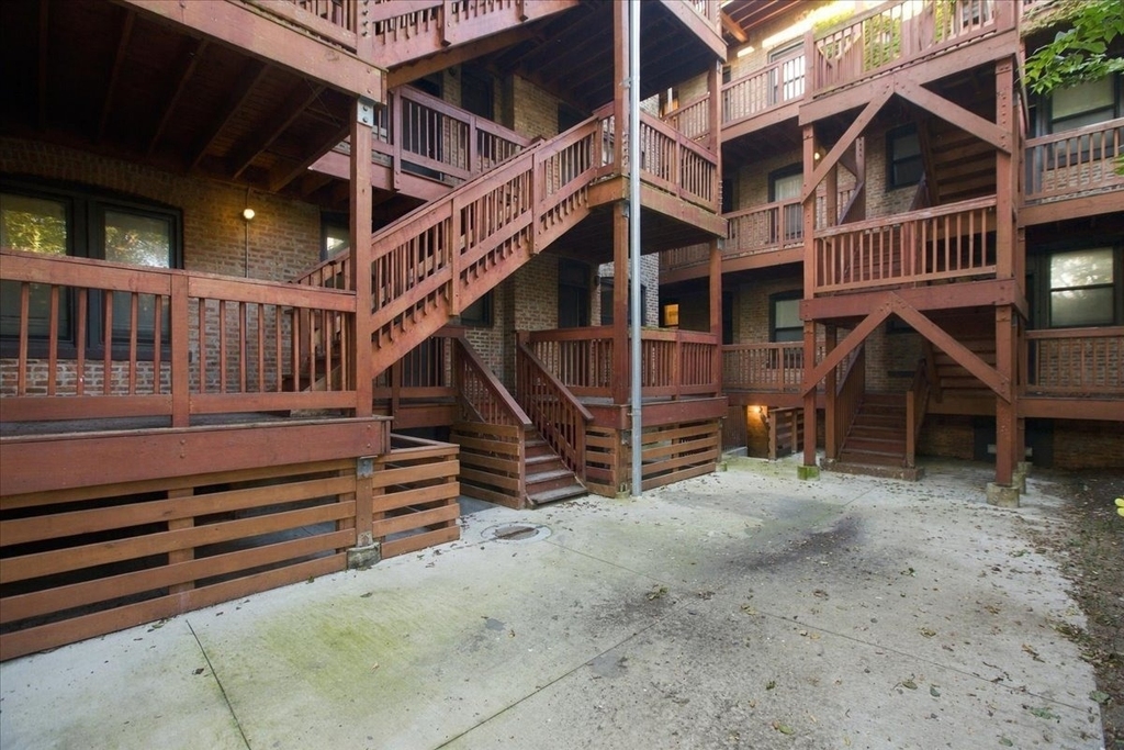 1940 E 73rd Street - Photo 10