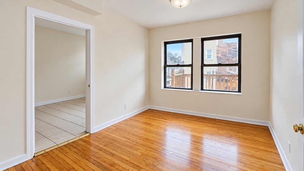 3560 W Cortland Street - Photo 8