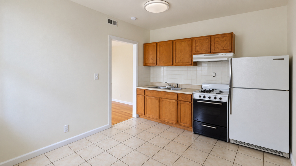 3560 W Cortland Street - Photo 13