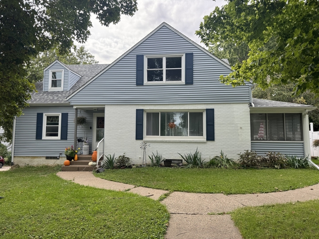 2224 24th Street - Photo 0