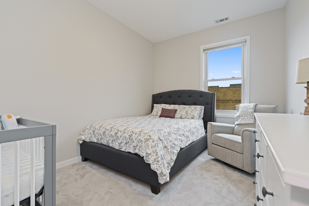 1222 N Wolcott Avenue - Photo 13