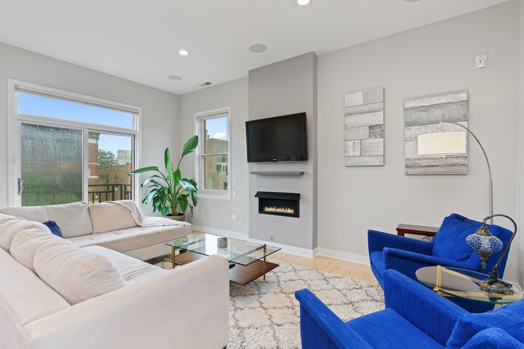 1222 N Wolcott Avenue - Photo 3