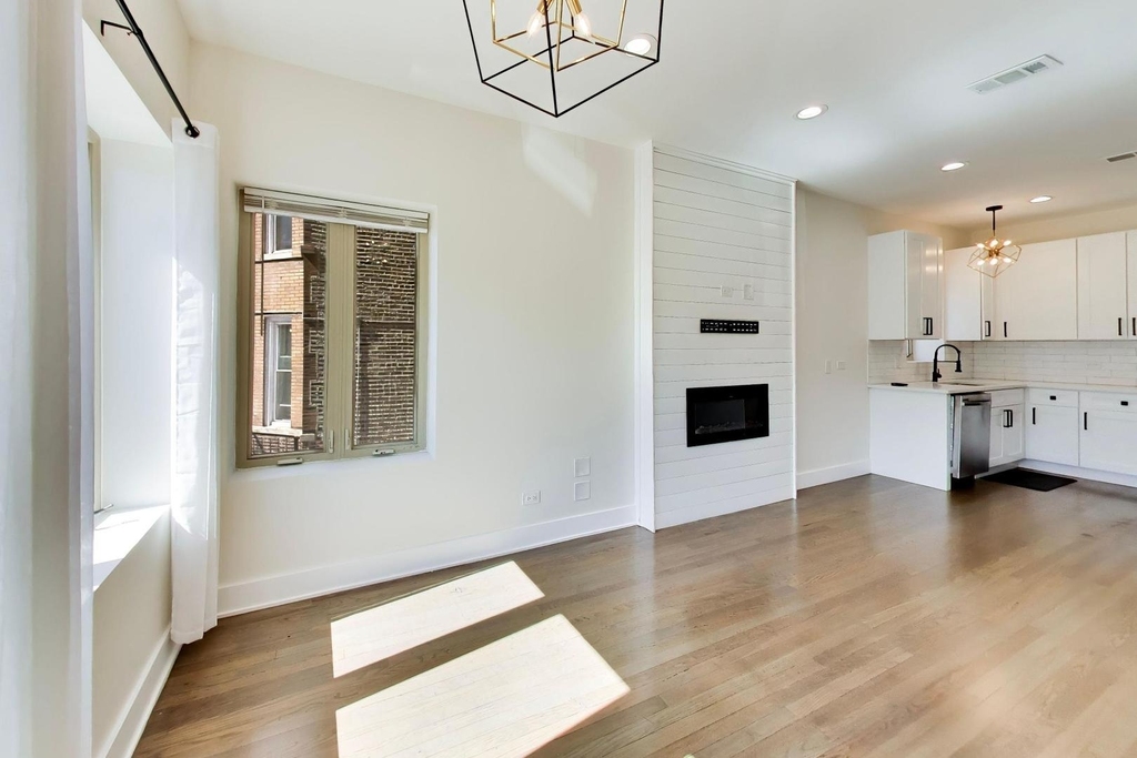 350 E 50th Street - Photo 7