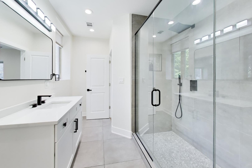350 E 50th Street - Photo 16