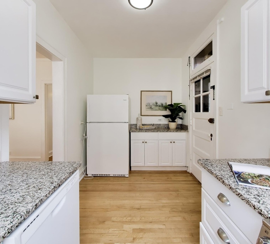 408 Ridge Avenue - Photo 16
