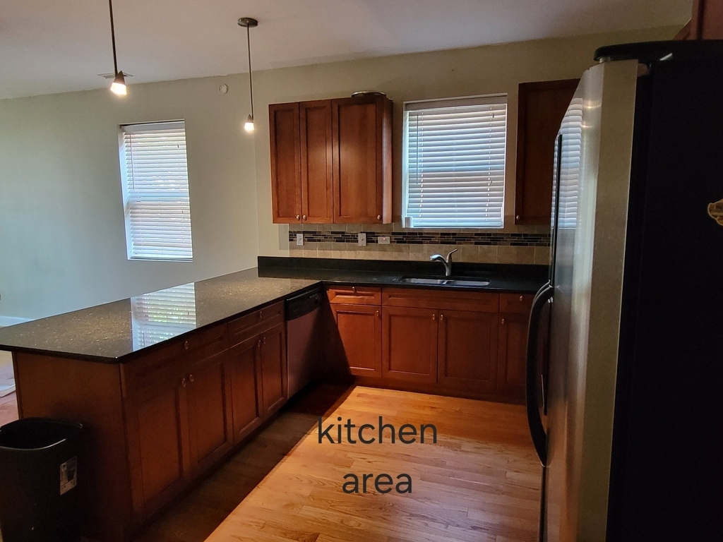 2651 E 74th Street - Photo 5