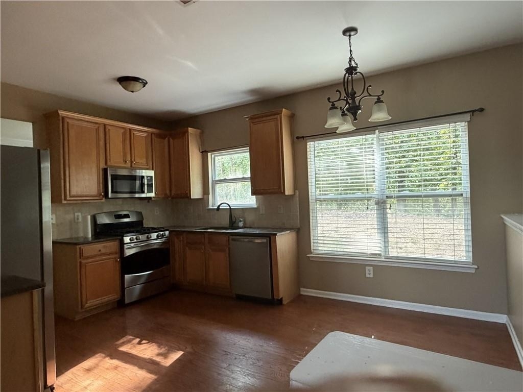 945 Tree Top Drive - Photo 5