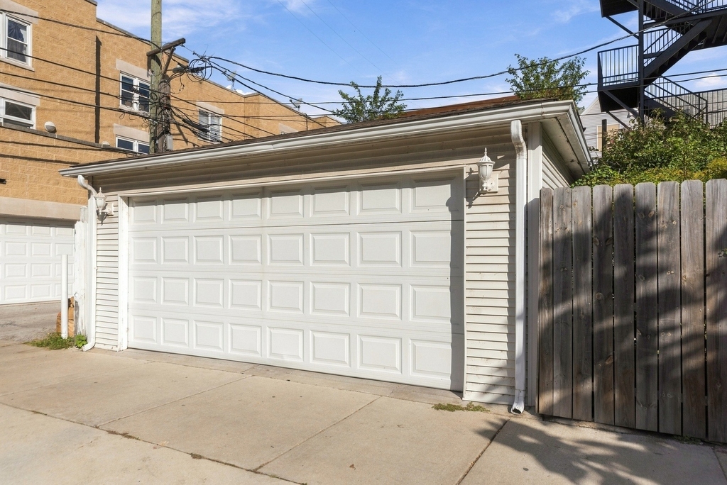 3300 N Racine Avenue - Photo 11