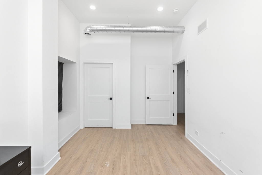 3300 N Racine Avenue - Photo 4