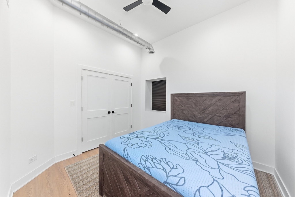 3300 N Racine Avenue - Photo 8