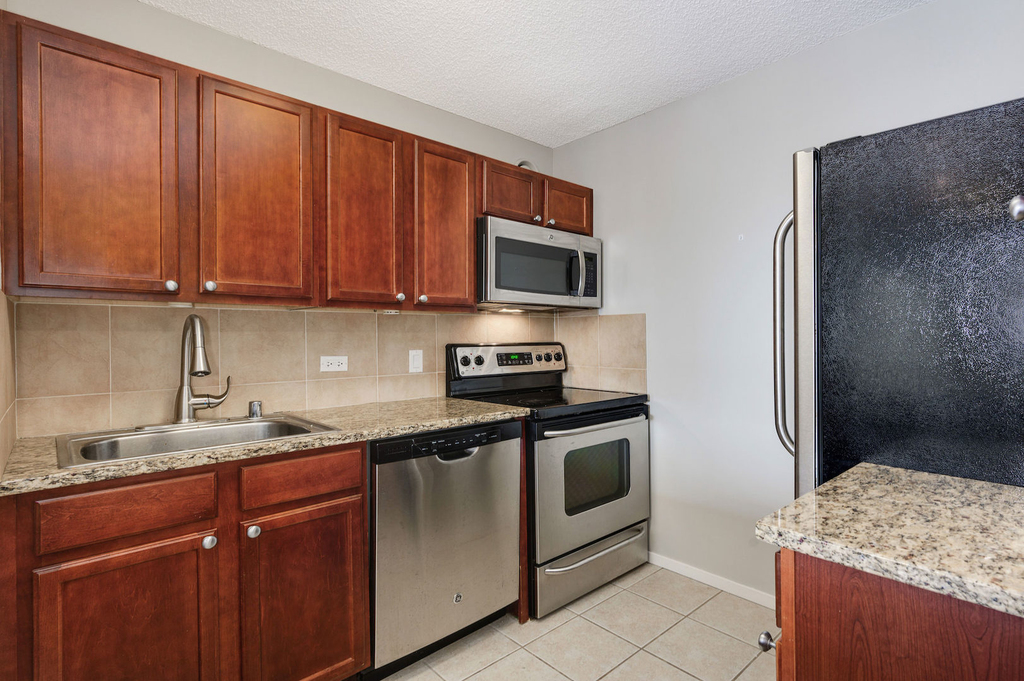 30 E Huron Street - Photo 5