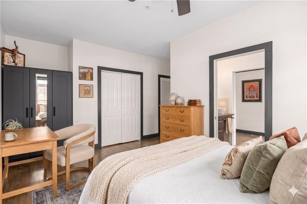 1300 Dekalb Avenue Ne - Photo 4