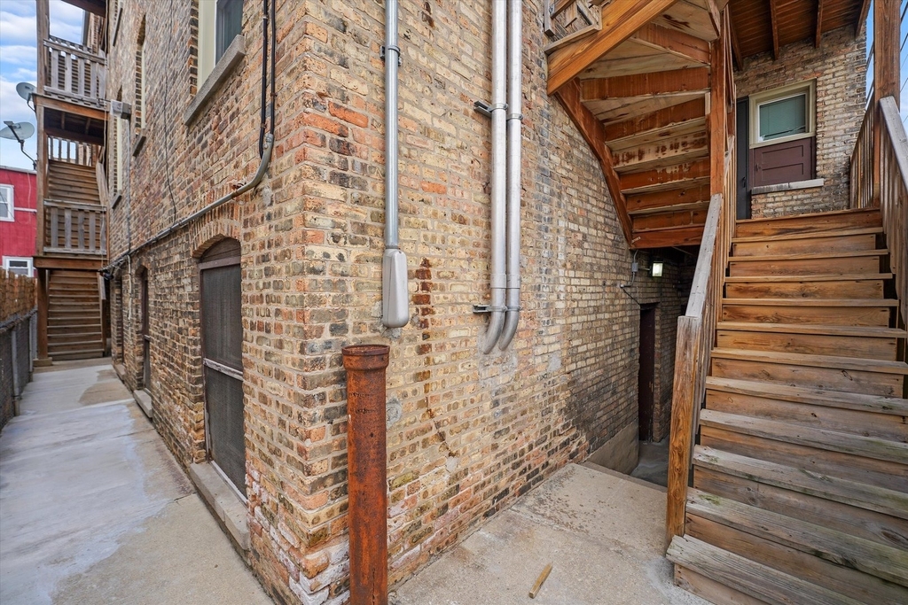 411 Beloit Avenue - Photo 12