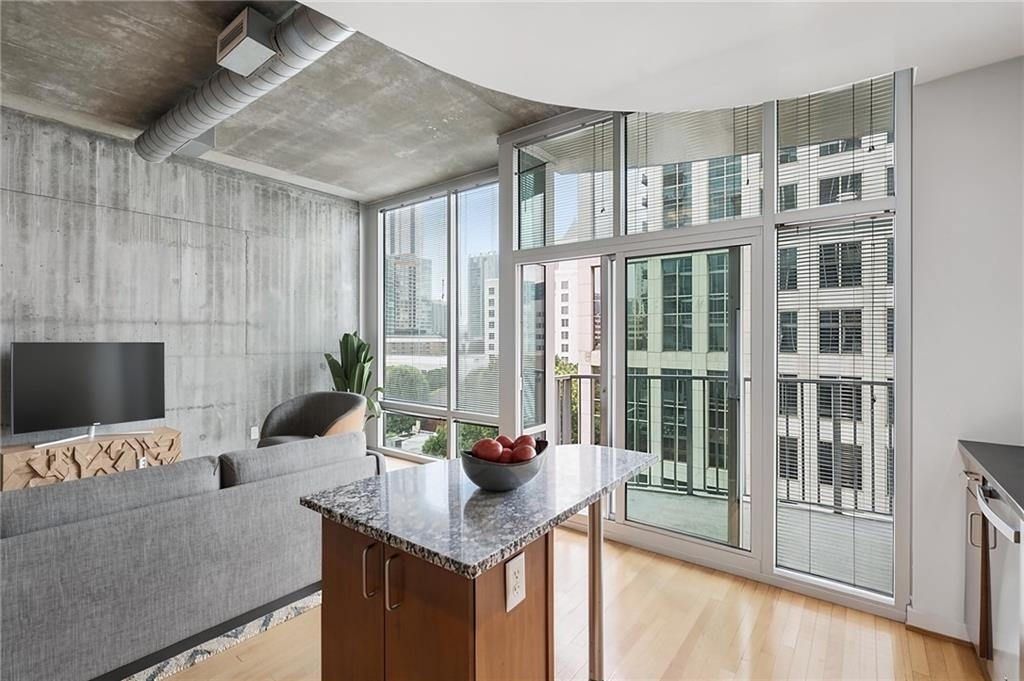 943 Peachtree Street Ne - Photo 10