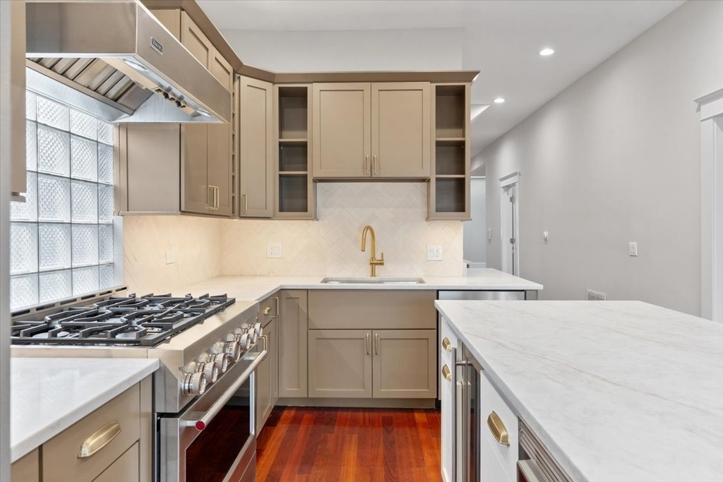 3431 N Paulina Street - Photo 8