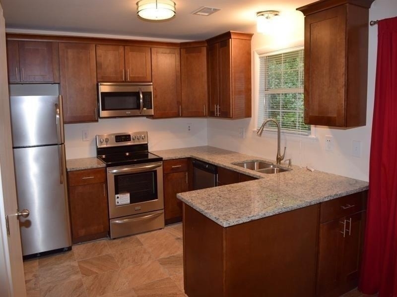3101 Queen Anne Court - Photo 7
