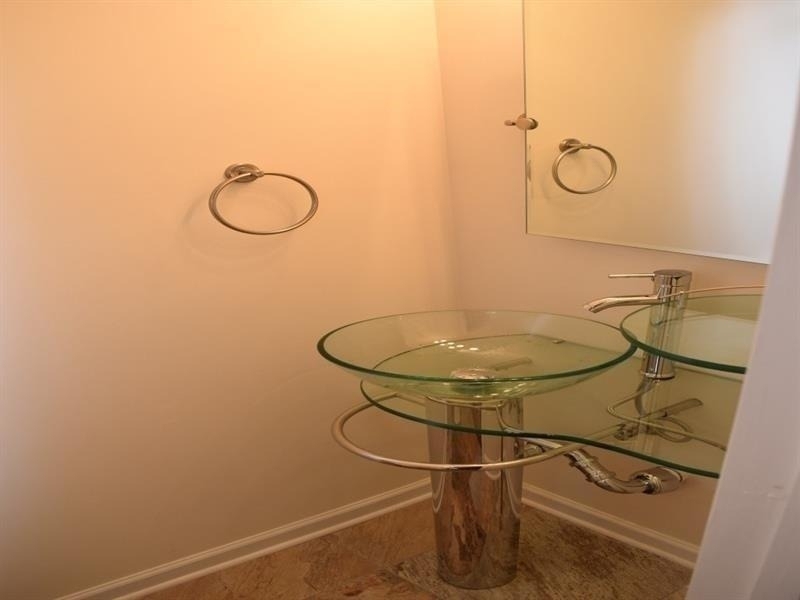 3101 Queen Anne Court - Photo 9