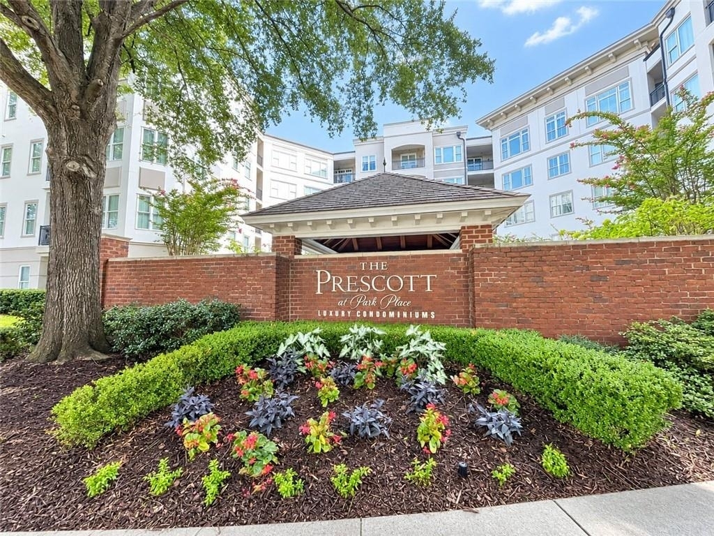 11 Perimeter Center E - Photo 18