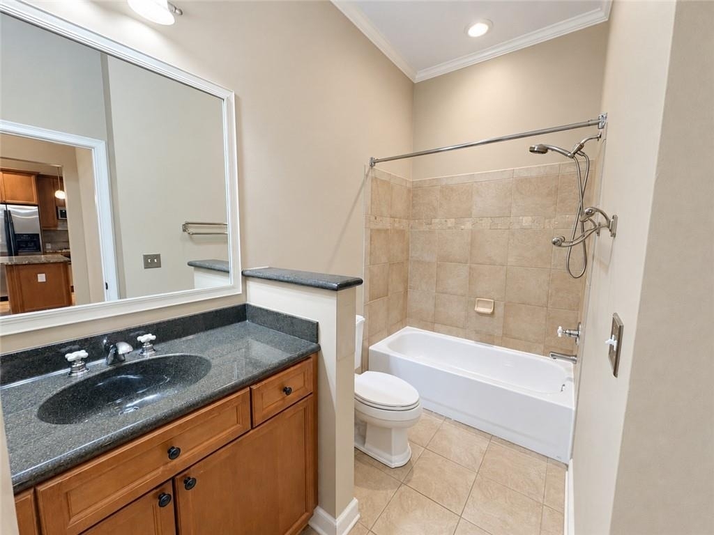 11 Perimeter Center E - Photo 17