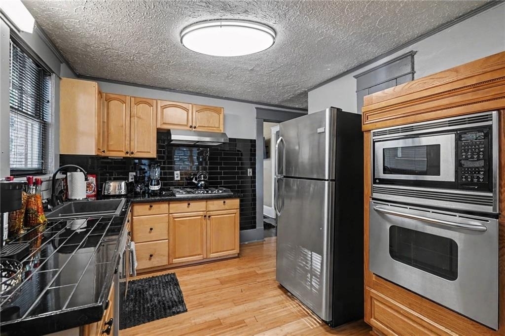 223 Cambridge Avenue - Photo 9