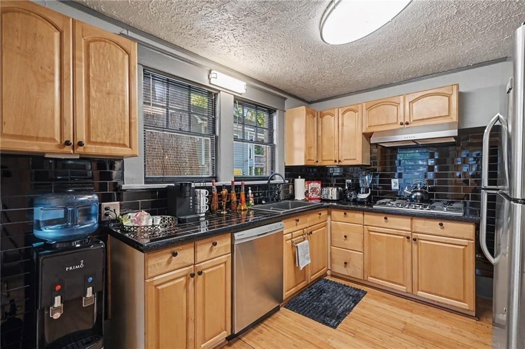 223 Cambridge Avenue - Photo 10