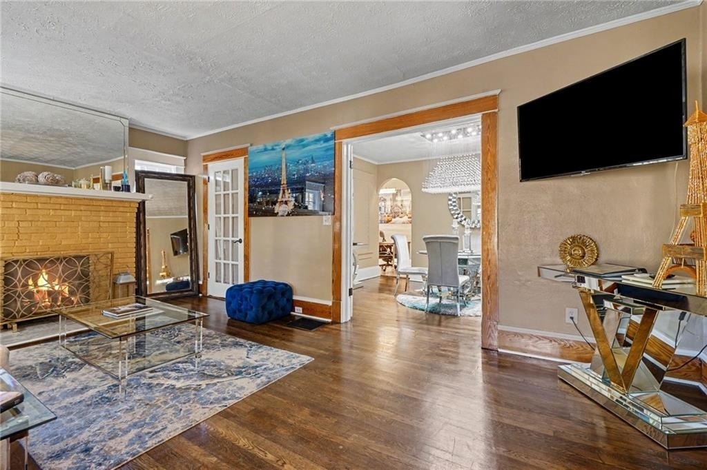 223 Cambridge Avenue - Photo 5