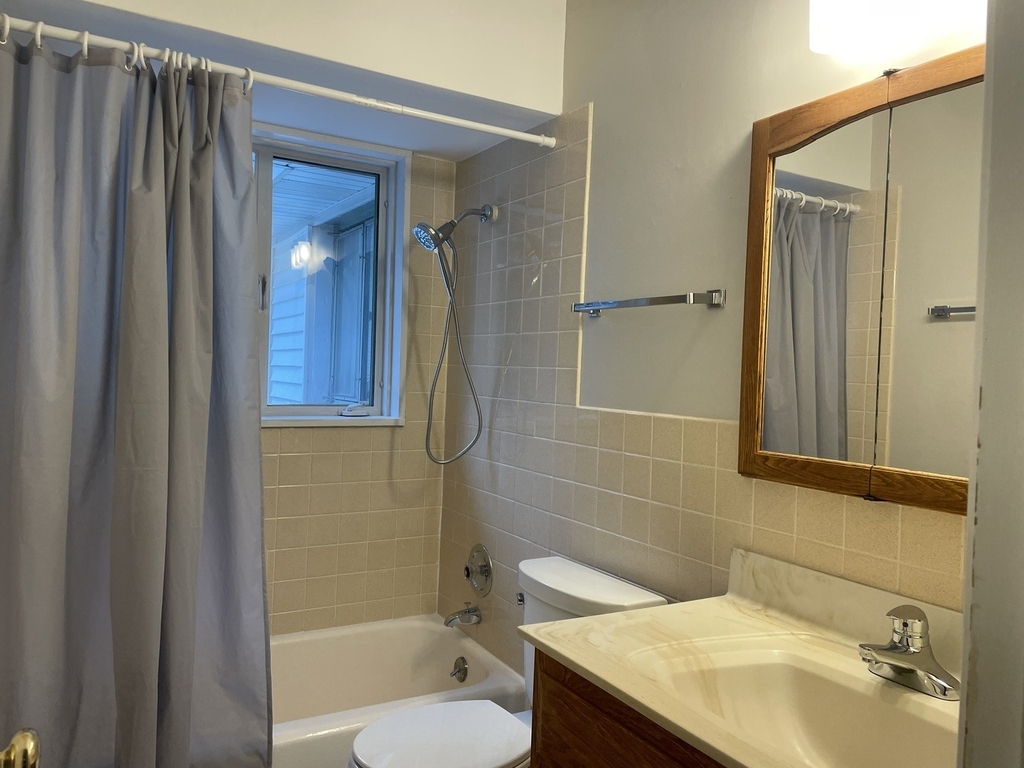 1948 Lincoln Avenue - Photo 11