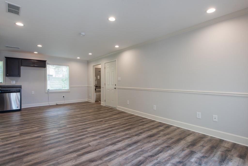 455 Bolton Road Nw - Photo 1