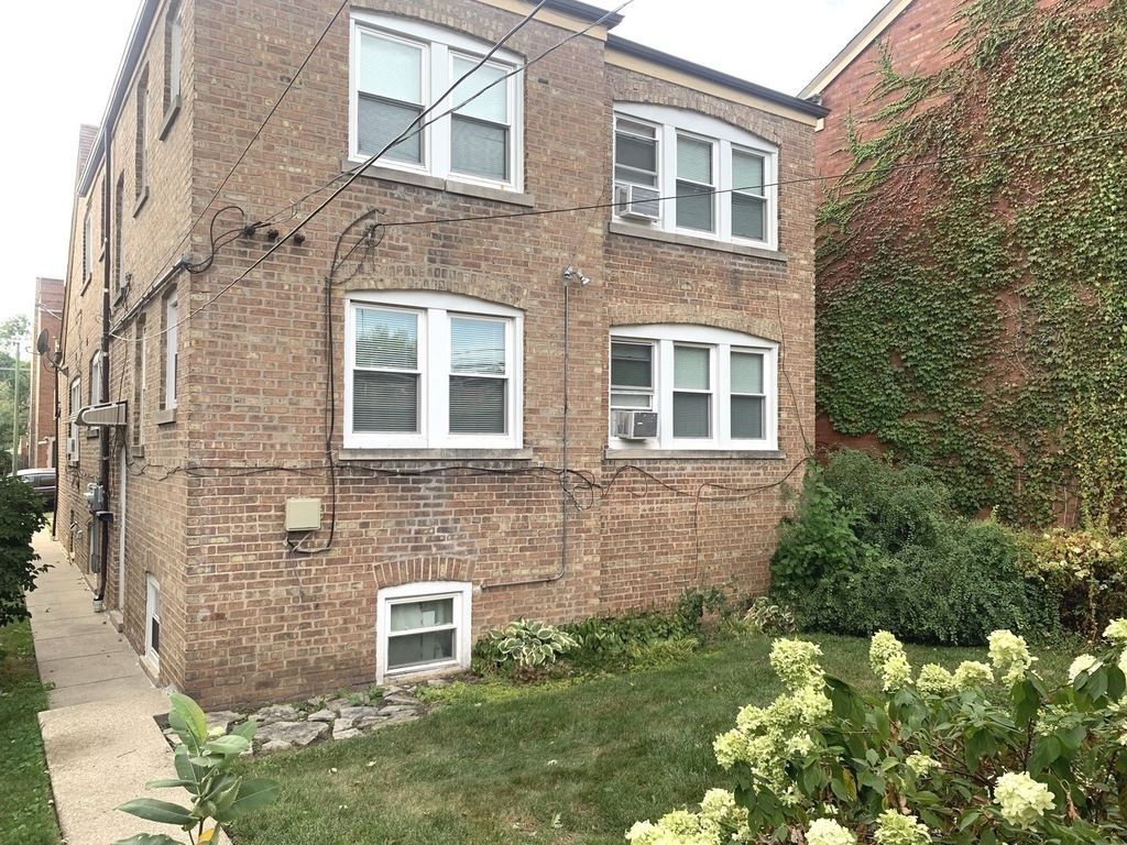 10931 S Artesian Avenue - Photo 9