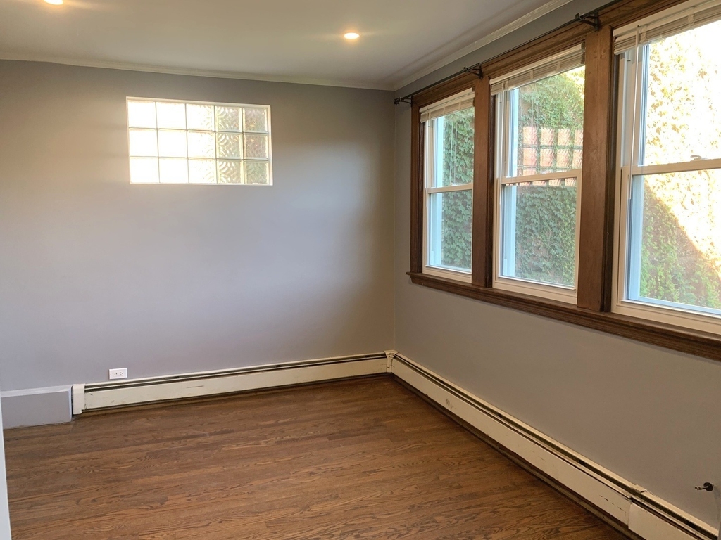 10931 S Artesian Avenue - Photo 1