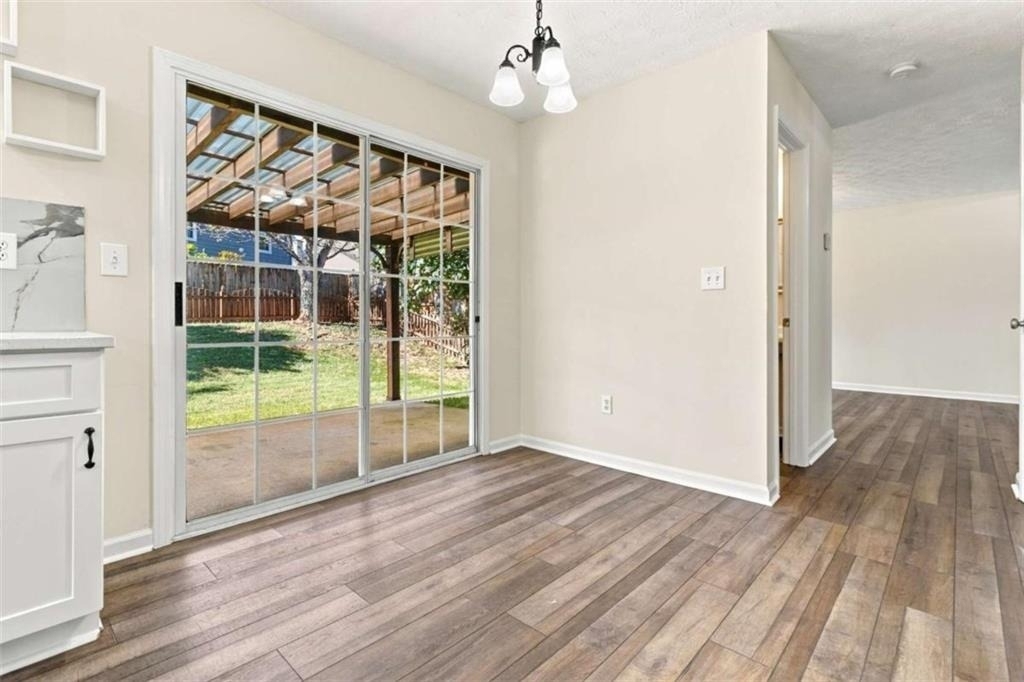 3547 Park Bluff Way - Photo 4