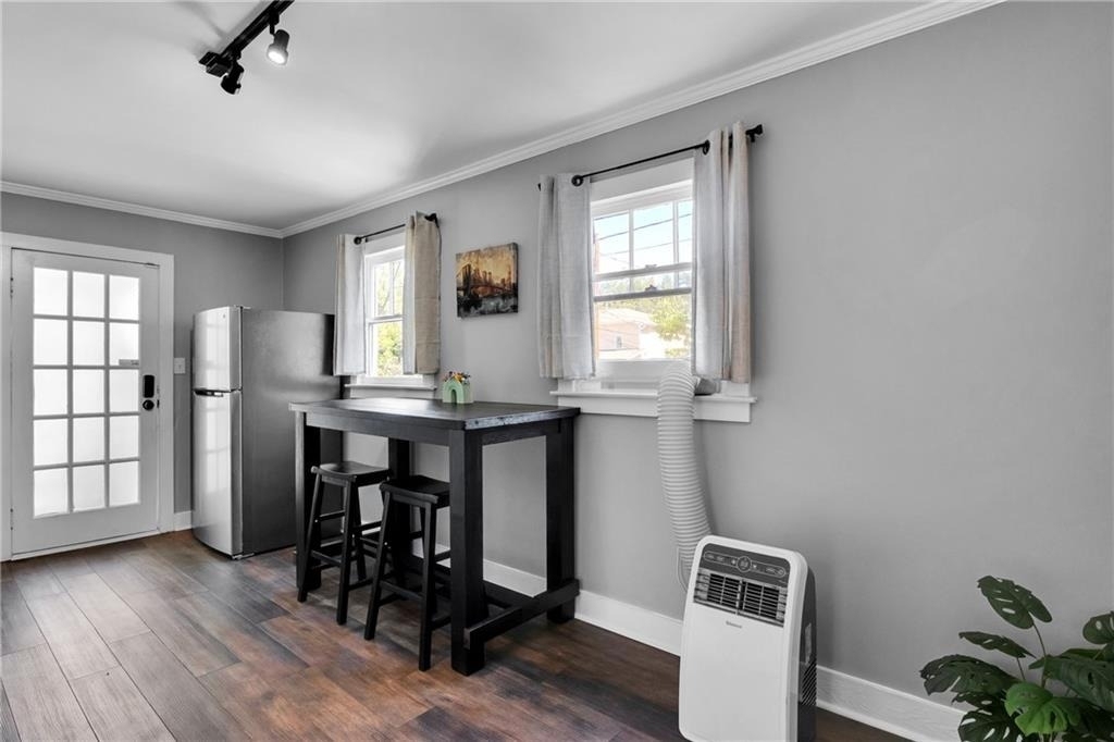 1279 Eubanks Avenue - Photo 10