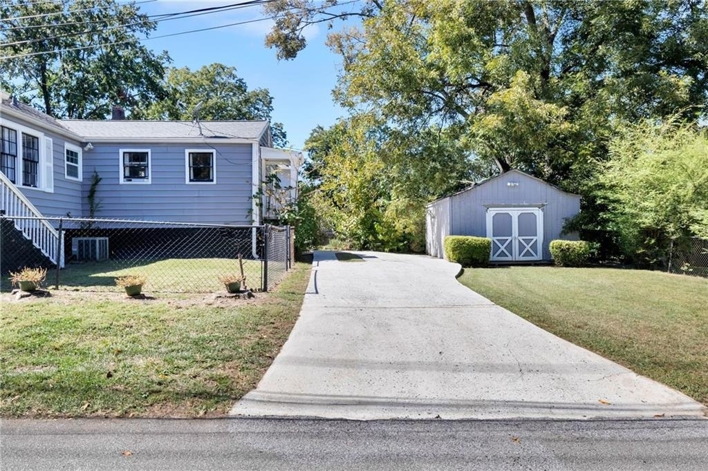 1279 Eubanks Avenue - Photo 2